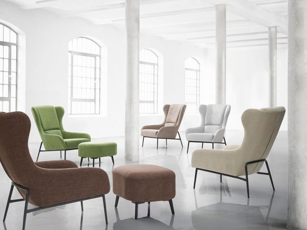 TimbeReality - Leo Up Enterprise - LU 9903 Wing Chair Stool